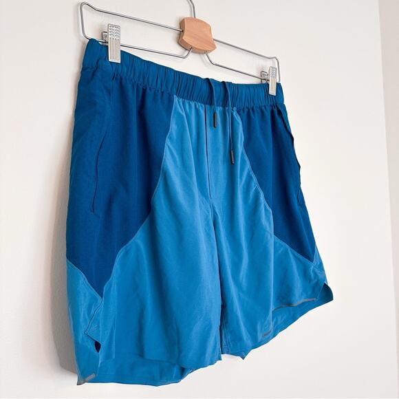 Lululemon Switch Up Short *6" - Picture 2 of 6